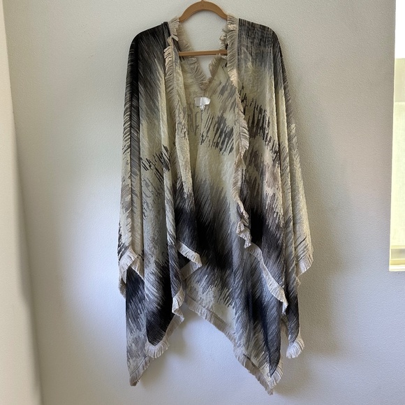 Shawl/Wrap, One-size - Picture 1 of 2